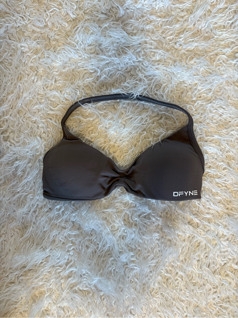 DFYNE Impact Strappy Bra in Truffle